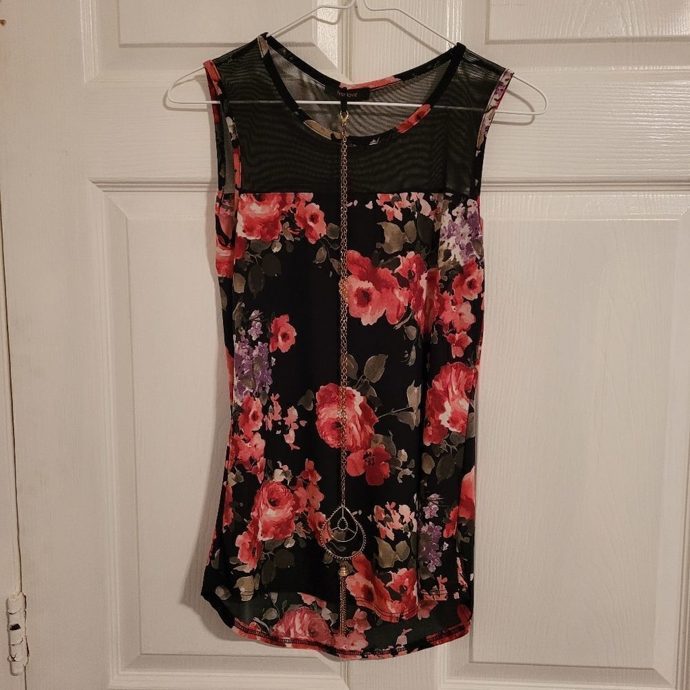 First Love floral top‎